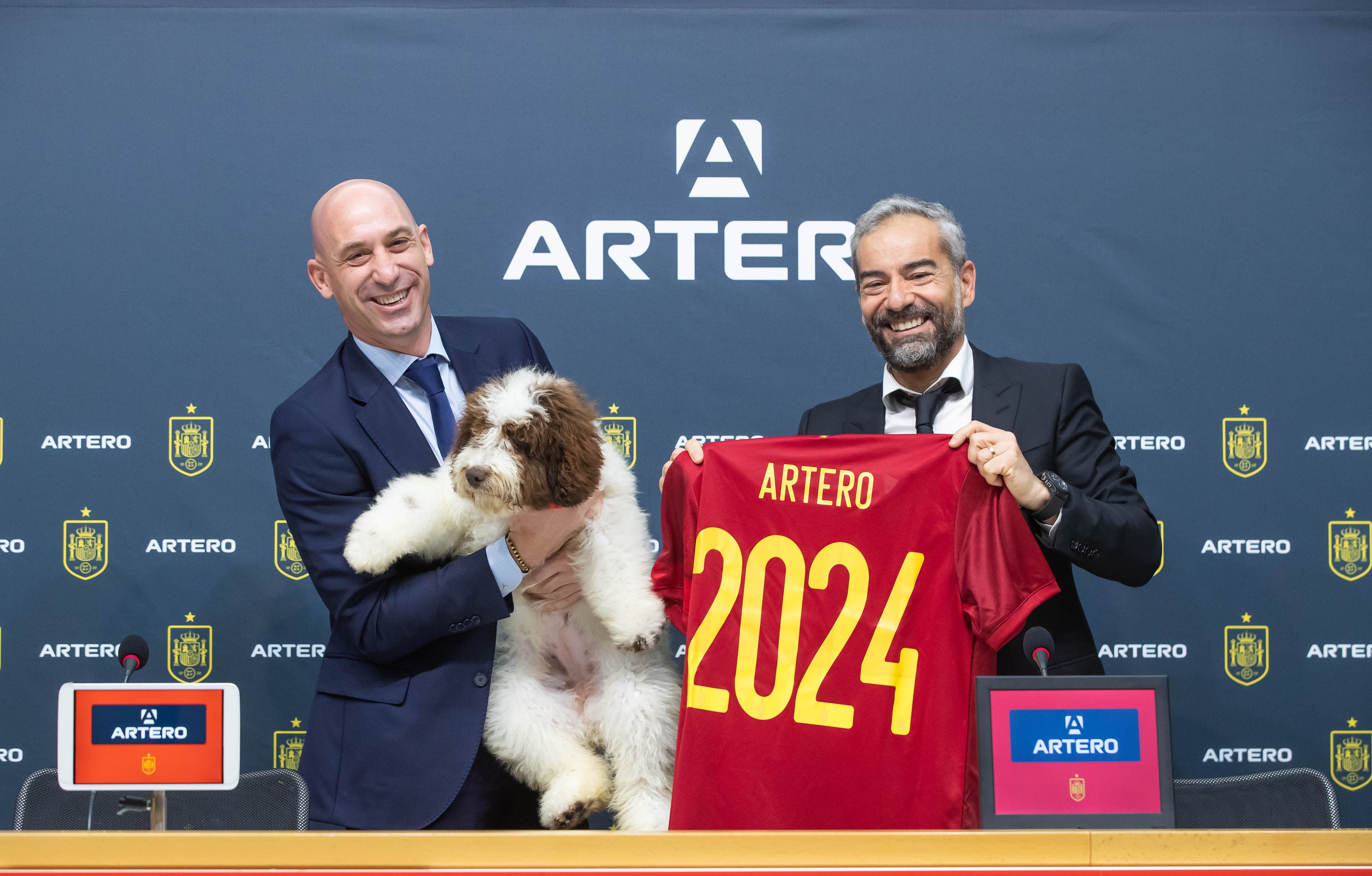 Luisrubiales Musa Alexartero 1